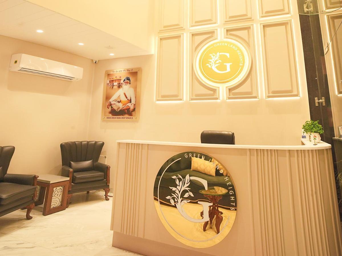 Hotel Green Land Heights 암리차르 외부 사진